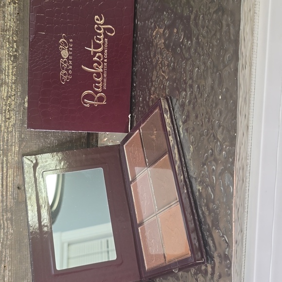 BB&W Cosmetics Other - BB&W Cosmetics Backstage Highlighter & Contour Palette, NEW